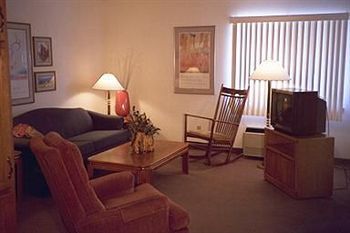 Mcgovern'S Motel And Suites Sun Prairie Eksteriør billede